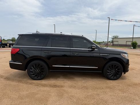 Used 2020 Lincoln Navigator Reserve w/ Equipment Group 208A Reserve AWD/4WD image 6