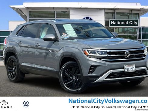 Used 2023 Volkswagen Atlas Cross Sport SE w/ Panoramic Sunroof Package AWD/4WD image 1