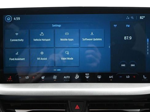 New 2026 Ford Escape SE FWD image 38