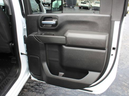 Used 2021 GMC Sierra 3500 4x4 3500 SERVICE BODY GAS ENG w/ Convenience Package image 26