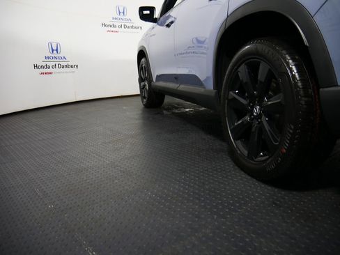 New 2025 Honda Pilot Black Edition image 9