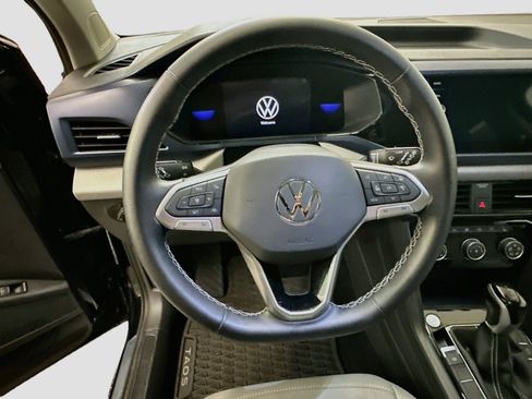 Used 2023 Volkswagen Taos SE w/ Panoramic Sunroof Package AWD/4WD image 18