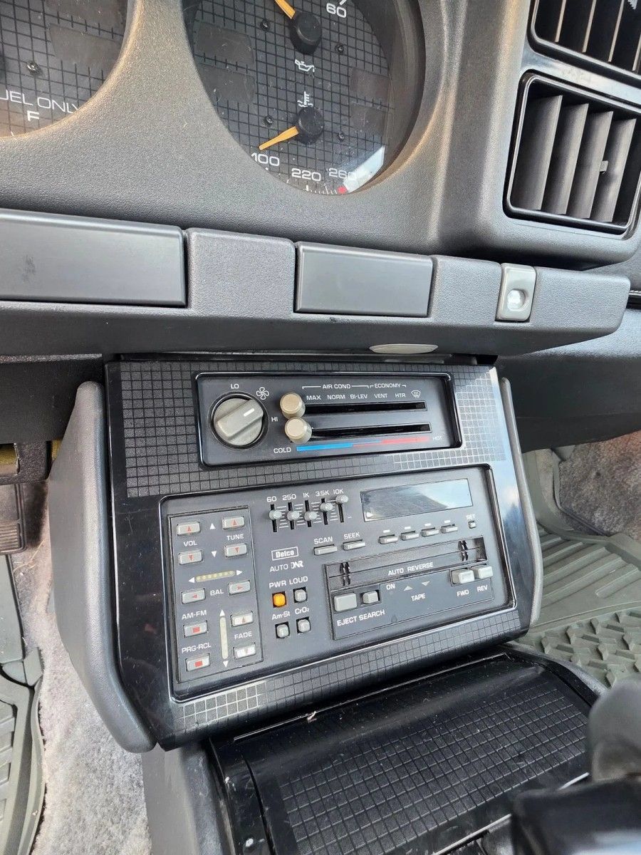 Used 1987 Pontiac Firebird Trans Am RWD image 20