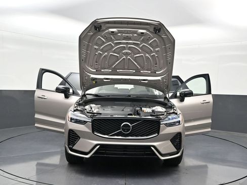 New 2026 Volvo XC60 T8 Ultra w/ Protection Package Premier AWD/4WD image 34