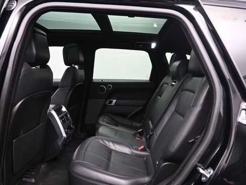 Used 2019 Land Rover Range Rover Sport HSE AWD/4WD image 24
