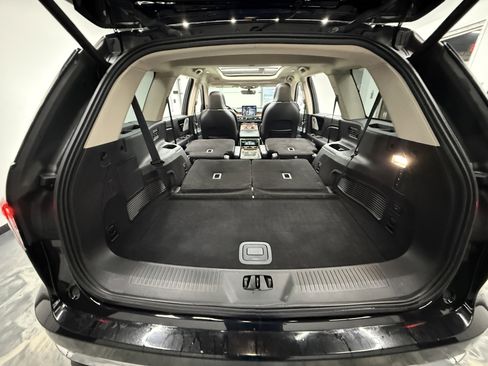 Used 2020 Lincoln Aviator Reserve w/ Equipment Group 201A image 29