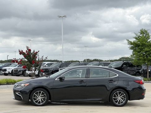 Used 2016 Lexus ES 350 FWD image 3