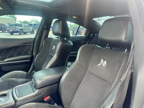Used 2019 Dodge Charger Scat Pack w/ Plus Group RWD image 20