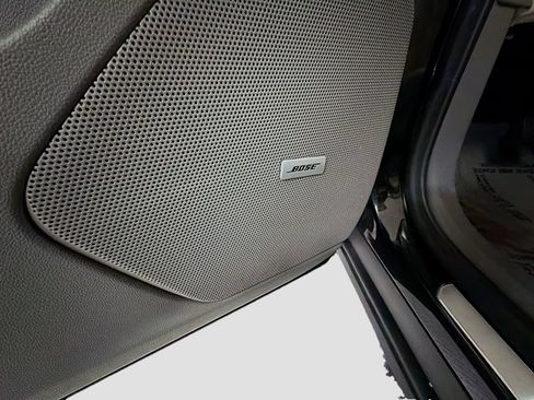 Used 2021 Cadillac XT6 Premium Luxury w/ LPO, Floor Liner Package AWD/4WD image 21