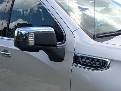 Used 2019 GMC Sierra 1500 SLT w/ SLT Premium Plus Package AWD/4WD image 10