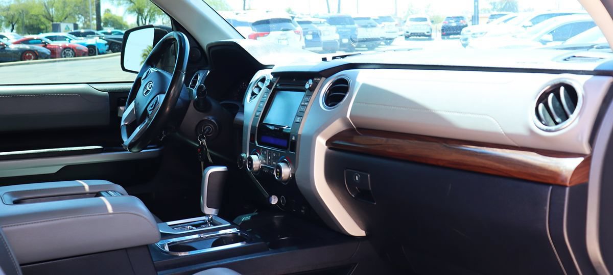 Used 2018 Toyota Tundra Limited w/ Limited Premium Package AWD/4WD image 31