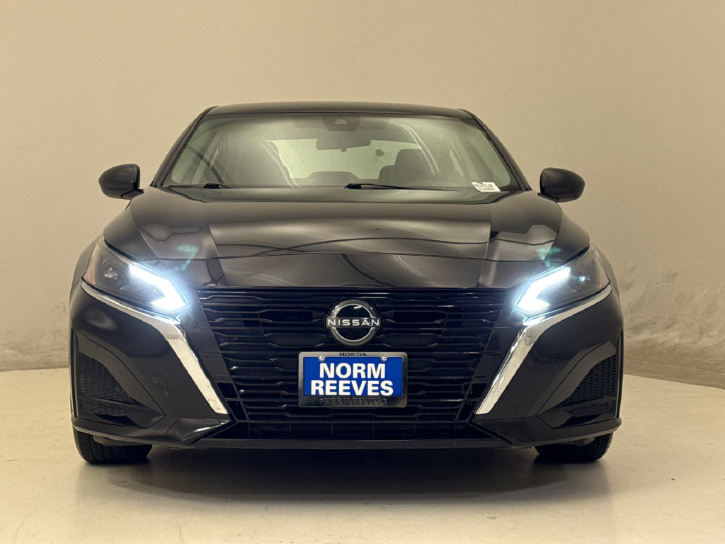 Used 2024 Nissan Altima 2.5 S FWD image 3