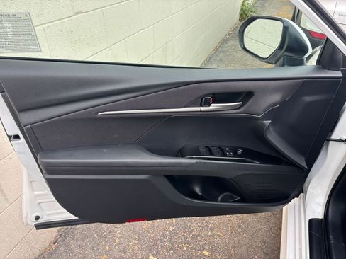 Used 2025 Toyota Camry LE image 20