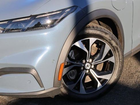 Used 2024 Ford Mustang Mach-E Select w/ Comfort Package Lite image 4