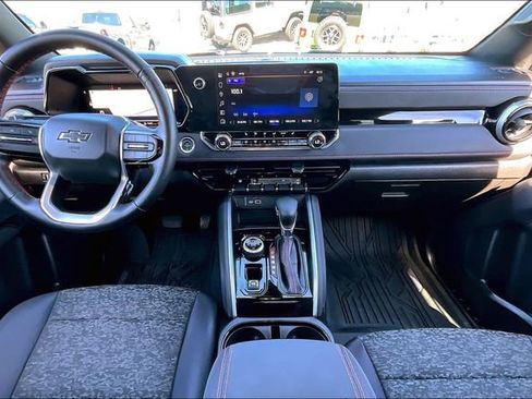 Used 2024 Chevrolet Colorado Z71 w/ Z71 Convenience Package 2 image 7