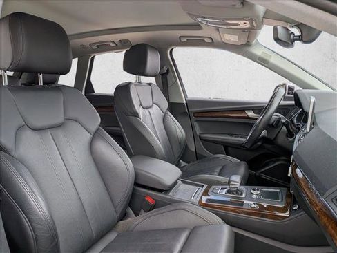 Used 2019 Audi Q5 2.0T Premium Plus image 18