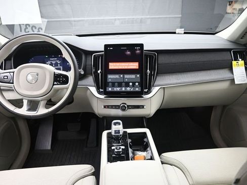 New 2026 Volvo XC90 B6 Ultra w/ Protection Package image 9