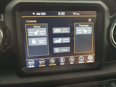 Used 2022 Jeep Wrangler Unlimited Sahara AWD/4WD image 8