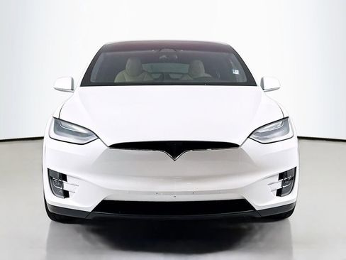 Used 2020 Tesla Model X Long Range AWD/4WD image 2