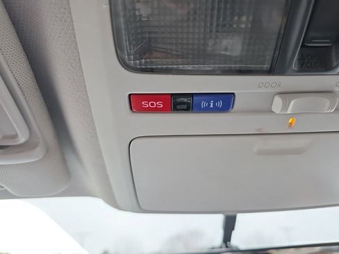 Used 2017 Subaru Forester 2.5i Limited w/ Popular Package #2 image 30