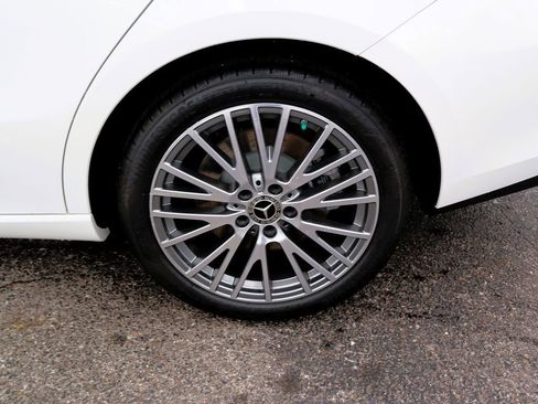 New 2026 Mercedes-Benz CLA 250 4MATIC image 9