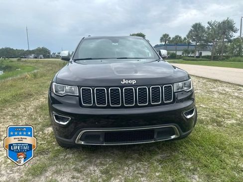 Used 2017 Jeep Grand Cherokee Limited RWD image 2