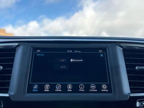 Used 2018 Chrysler Pacifica Touring Plus w/ S Appearance Package image 39