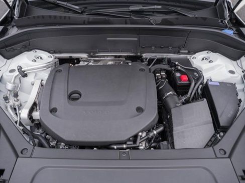 New 2026 Volvo XC90 B6 Ultra w/ Lounge Package image 18