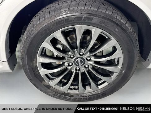 Certified 2024 Nissan Armada Platinum w/ Captain's Chairs Package AWD/4WD image 33