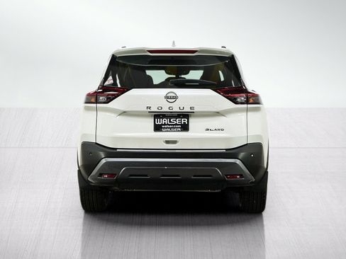 Used 2023 Nissan Rogue SL w/ SL Premium Package AWD/4WD image 4