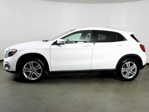 Used 2020 Mercedes-Benz GLA 250 4MATIC image 2