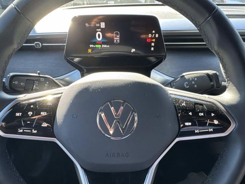 Used 2025 Volkswagen ID. Buzz Pro S image 17