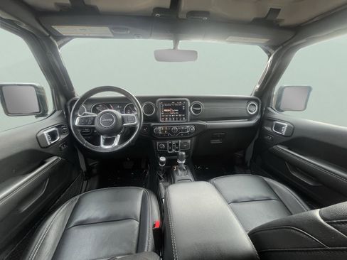 Used 2022 Jeep Wrangler Unlimited Sahara w/ Cold Weather Group image 29