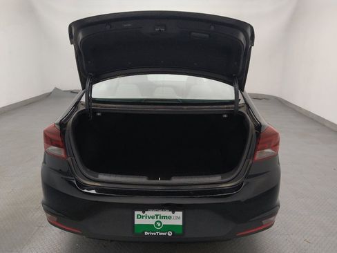 Used 2020 Hyundai Elantra SE image 29