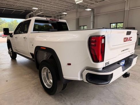 Used 2025 GMC Sierra 3500 Denali w/ Denali Reserve Package AWD/4WD image 5