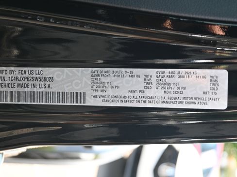 Used 2025 Jeep Wrangler Unlimited Sahara w/ Safety Group AWD/4WD image 35