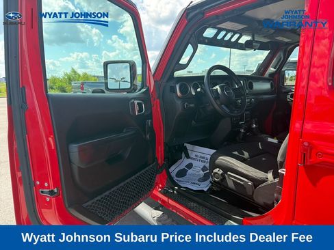 Used 2021 Jeep Gladiator Sport AWD/4WD image 18