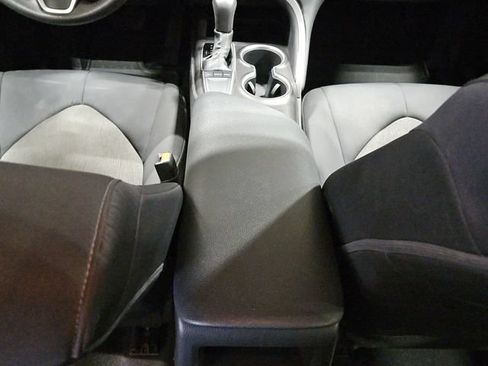 Used 2022 Toyota Camry LE FWD image 15