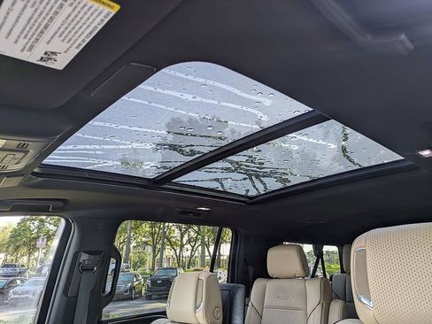 Certified 2023 Cadillac Escalade ESV Premium Luxury AWD/4WD image 22