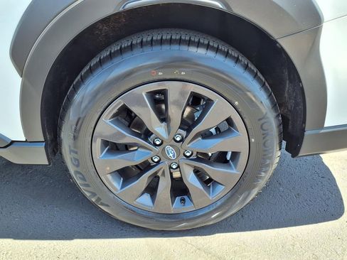 Used 2025 Subaru Outback Onyx Edition AWD/4WD image 14