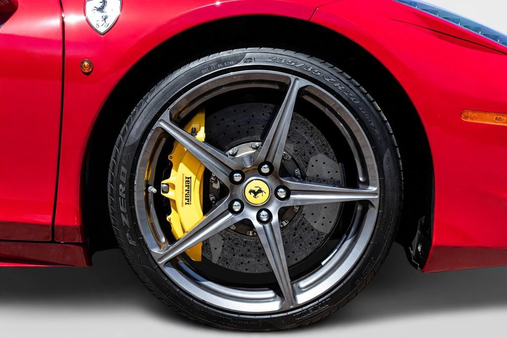 Used 2013 Ferrari 458 Italia Coupe RWD image 62