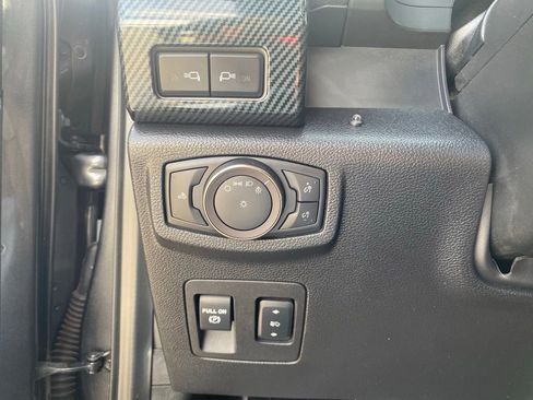 Used 2019 Ford F150 Raptor w/ Equipment Group 802A Luxury AWD/4WD image 19