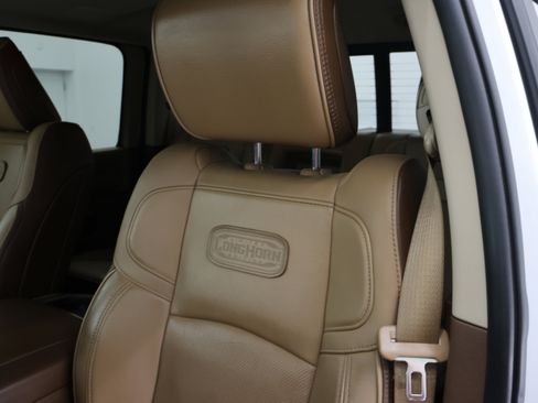 Used 2022 RAM 2500 Limited AWD/4WD image 45
