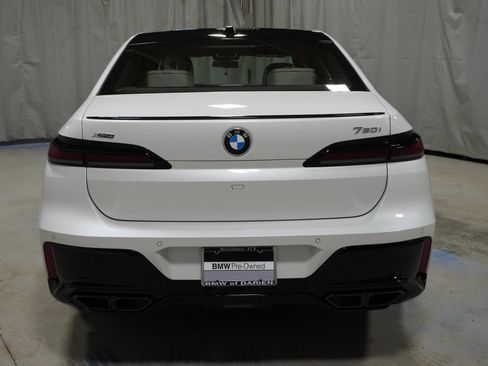 Used 2023 BMW 760i xDrive w/ Luxury Rear Seating Package AWD/4WD image 21