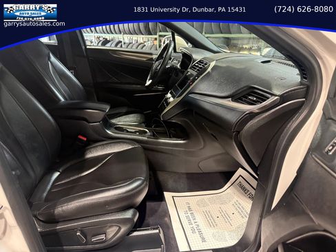 Used 2019 Lincoln MKC Premiere AWD/4WD image 26