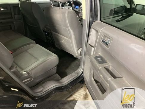 Used 2018 Ford Flex SE image 20