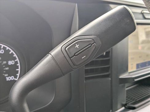 Used 2025 Ford F350 XLT image 12