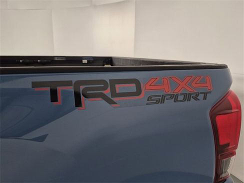 Used 2019 Toyota Tacoma TRD Sport image 14