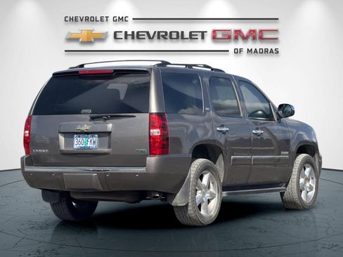 Used 2011 Chevrolet Tahoe LTZ AWD/4WD image 3