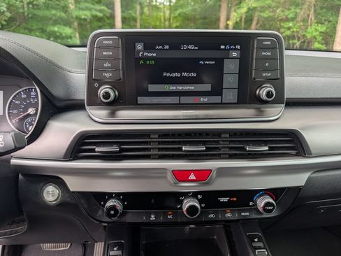 Used 2020 Kia Telluride S AWD/4WD image 21